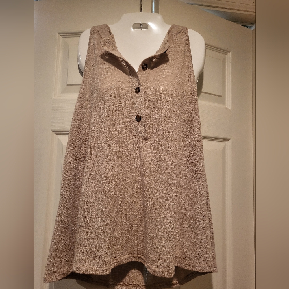 Gilli Tan Sleeveless Polo Tank Top with Boxy Buttoned Design